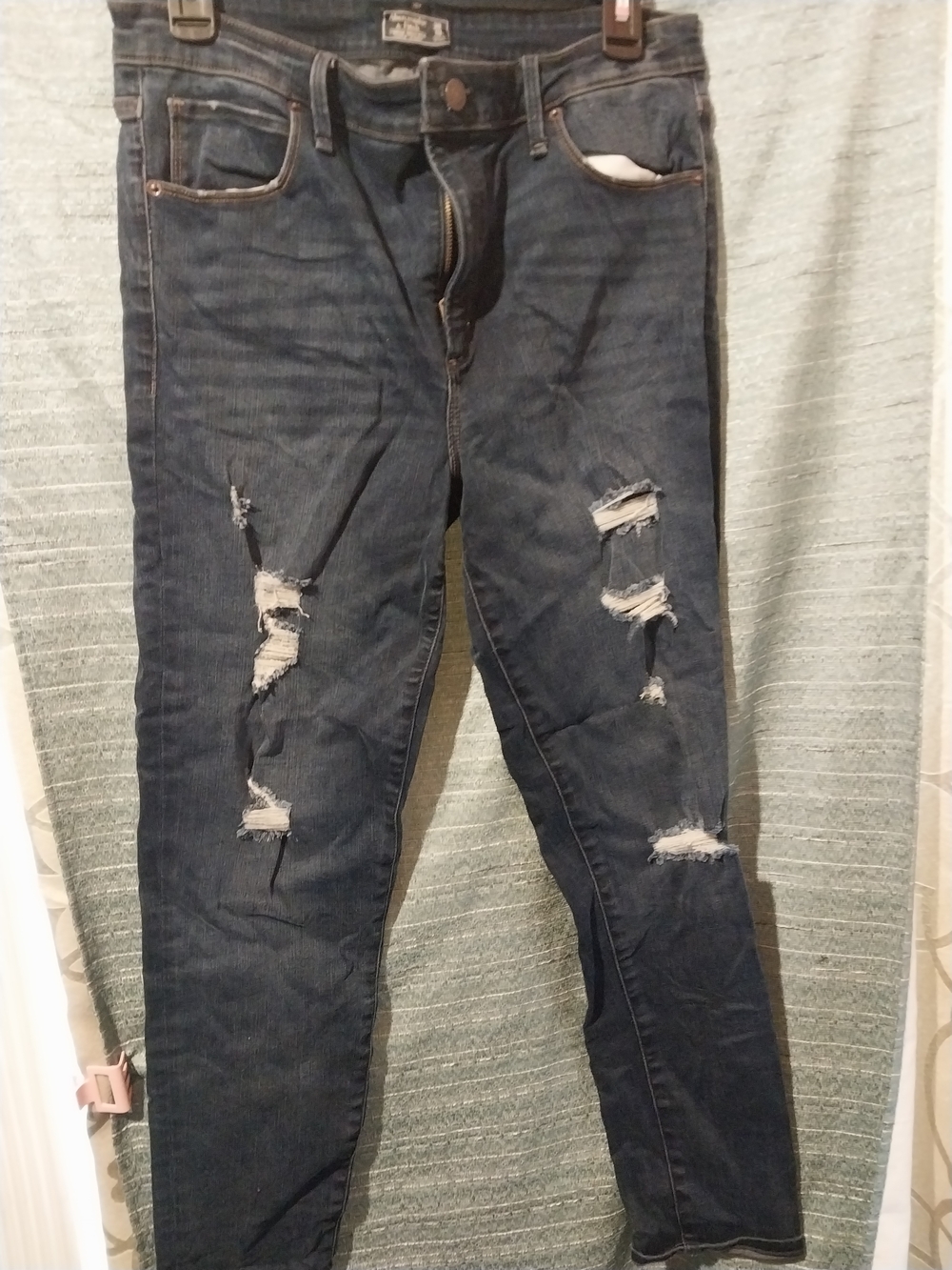 Abercrombie & Fitch Women’s Skinny Ripped Dark Blue Jeans